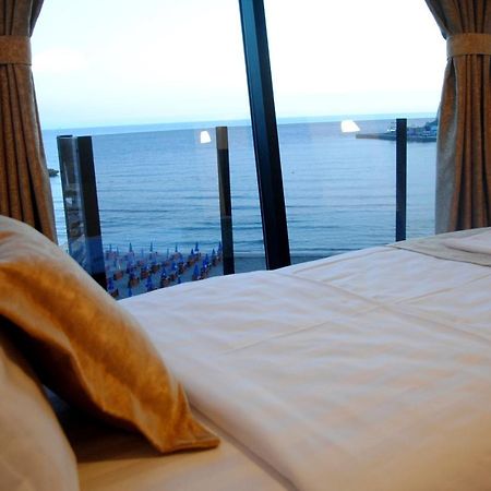 Hotel Cruiser Ulcinj Exteriér fotografie